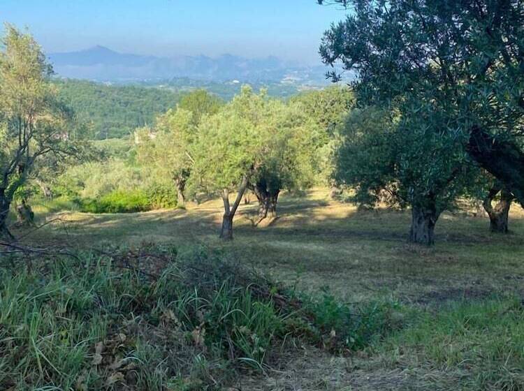 اقامتگاه Naples Countryside, One Of A Kind Dome Experience