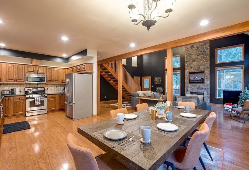 20gs   Wifi   F/p   W/d   Sleeps 6