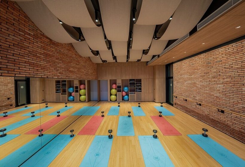 Citadines Marina Halong