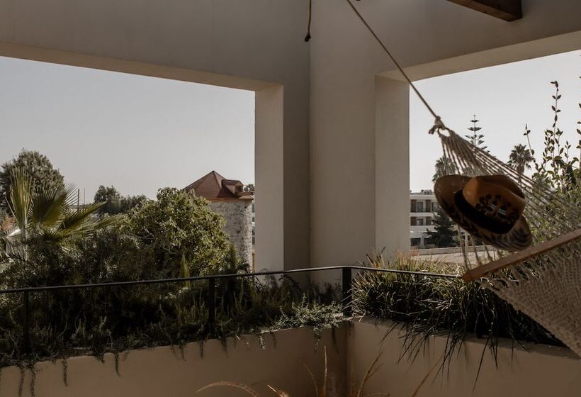 Theros All Suite Hotel   Adults Only