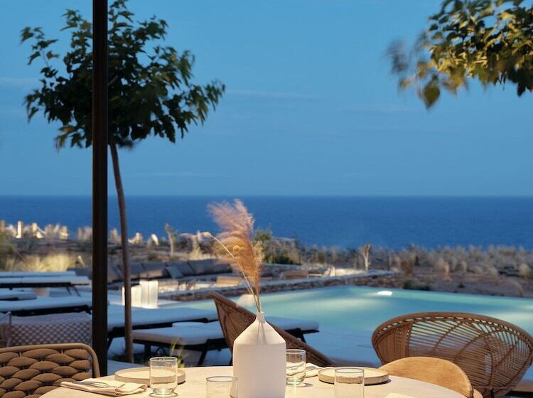 Nos Hotel & Villas