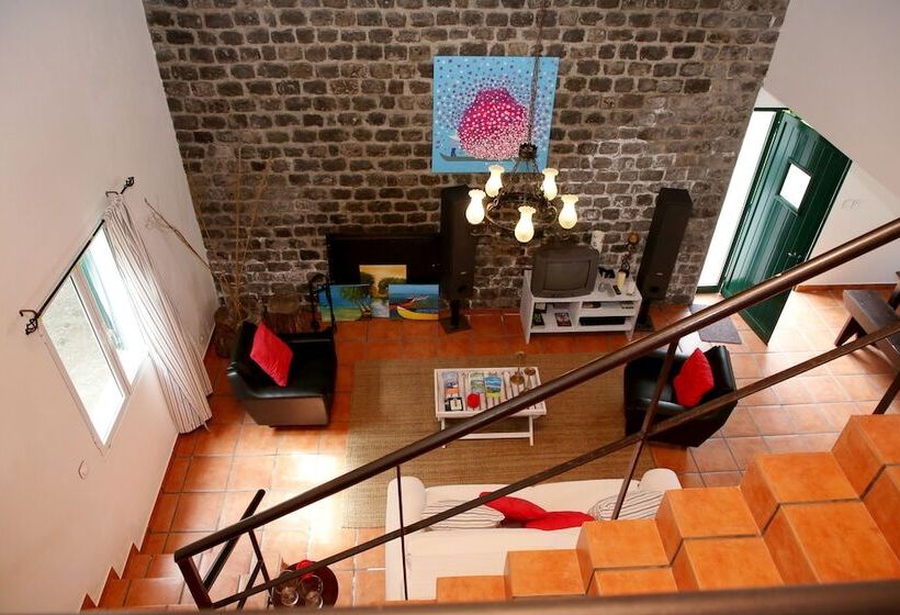 פנסיון Mosteiros Vineyard House