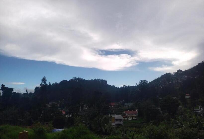 پانسیون Green Park Grand Inn