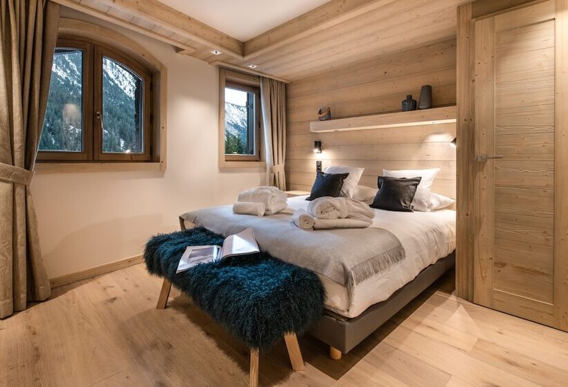 Manali Lodge  By Alpine Resorts