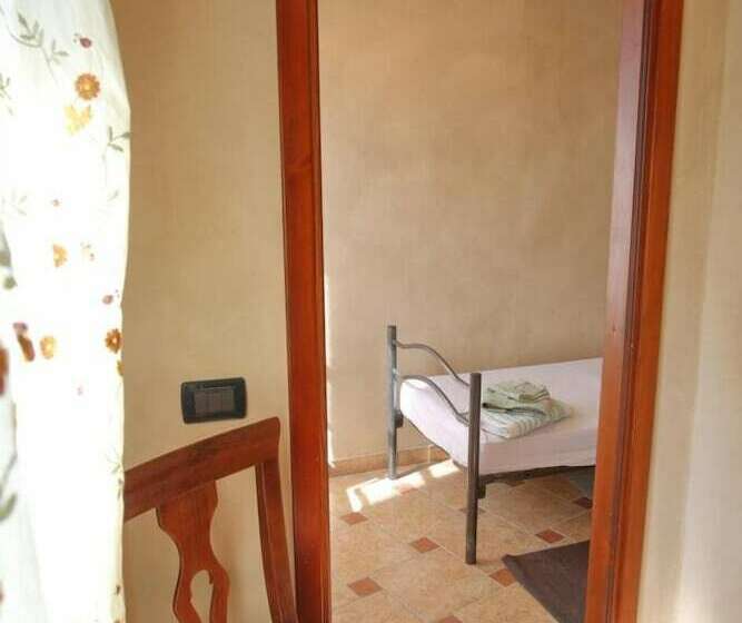 بنسيون Double Bedroom In Characteristic Medieval Village Of Lerma