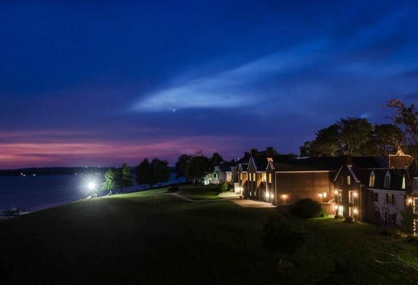 استراحتگاه First Floor Master Suite Bay View