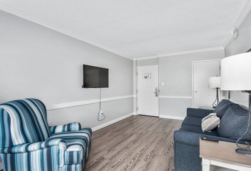 استراحتگاه First Floor Master Suite Bay View