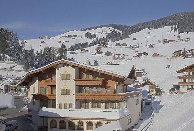Aparthotel Dorfplatzl Garni