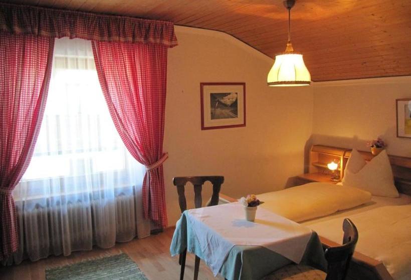 Bed and Breakfast Pension Steinbock
