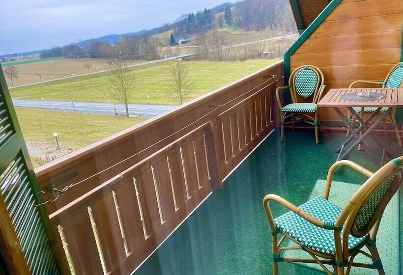 مبيت وإفطار Pension Thermenland