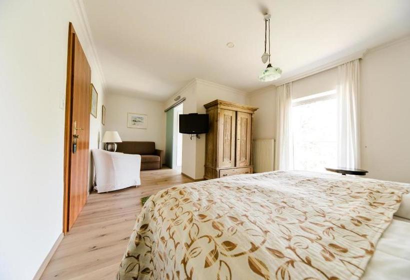 مبيت وإفطار St. Hubertushof