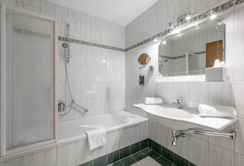 בית מלון כפרי Fischer Am See