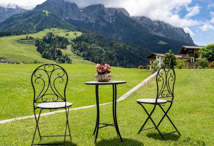 فندق Garni Tirol