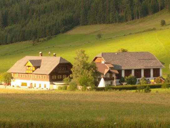 בית מלון כפרי Gut Neusess