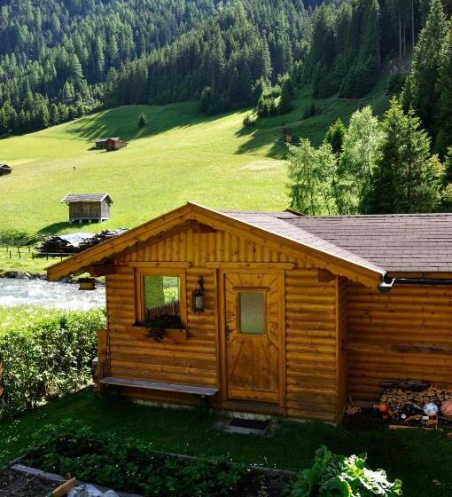 هتل Haus Alpenruh