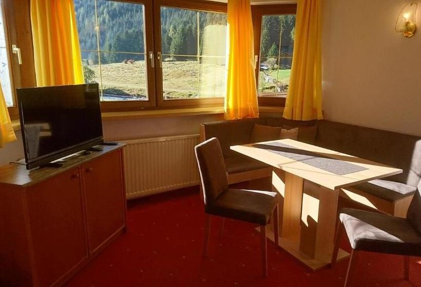 هتل Haus Bergfreund