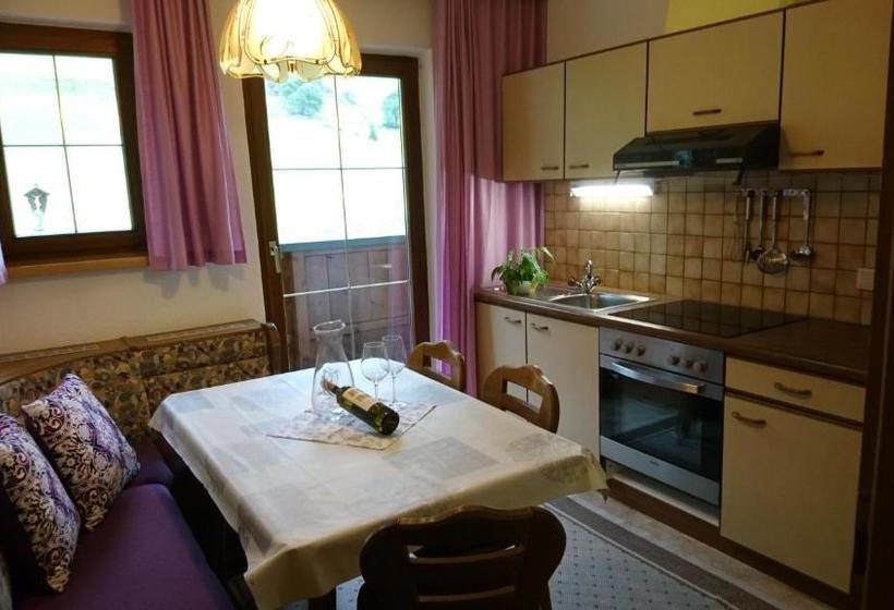 هتل Haus Bergfreund