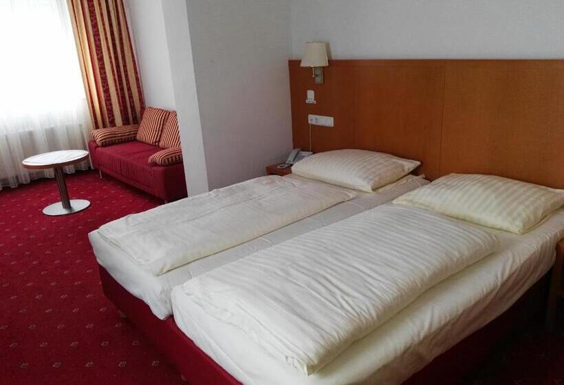 ホテル Wirt Im Feld