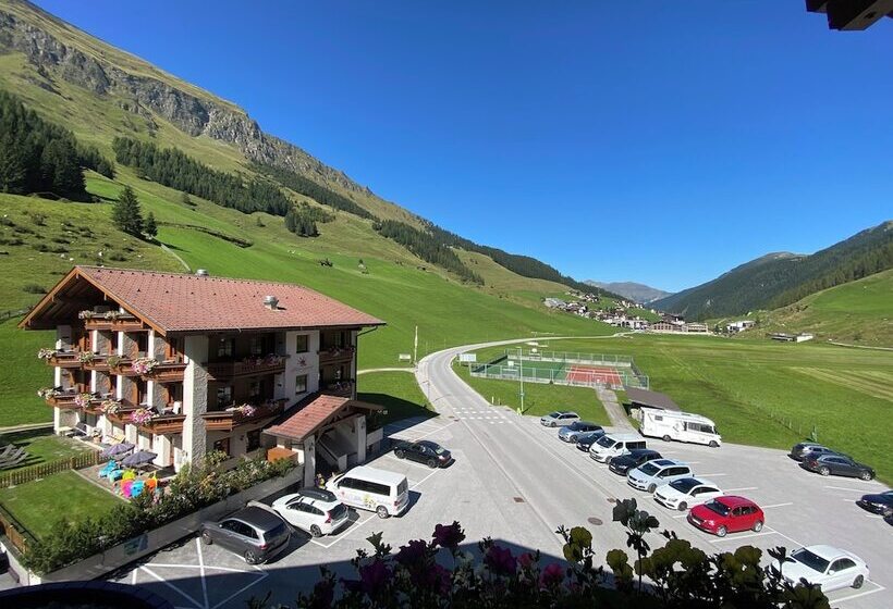 Kinder  & Gletscherhotel Hintertuxerhof