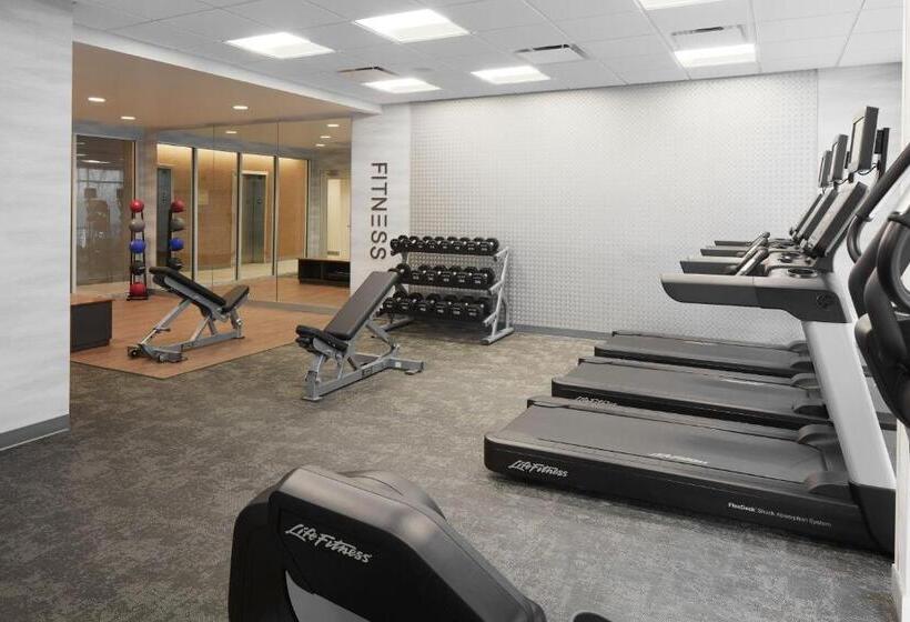 Отель Fairfield Inn & Suites By Marriott Stony Creek