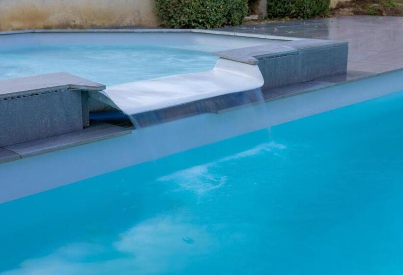 בית מלון כפרי Ibis Styles Dijon Sud Domaine De Beauregard 21600 Longvic