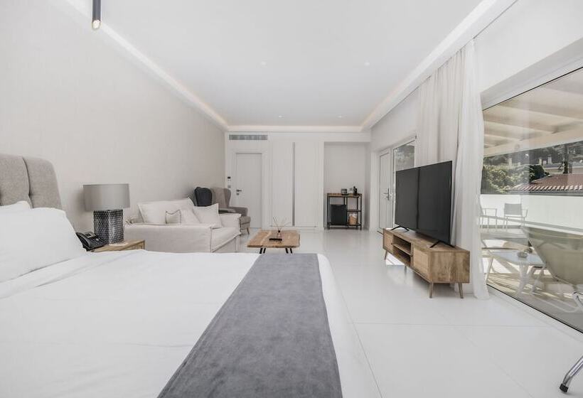 Ray Hotel Corfu