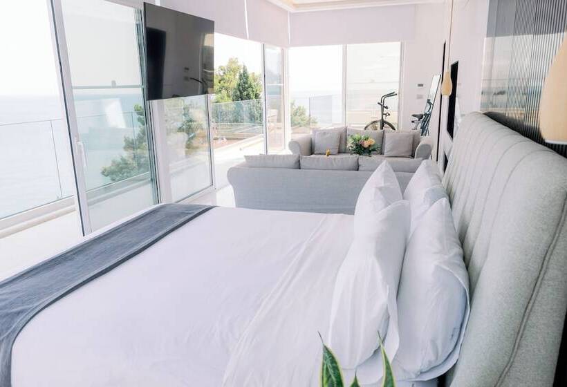 Ray Hotel Corfu
