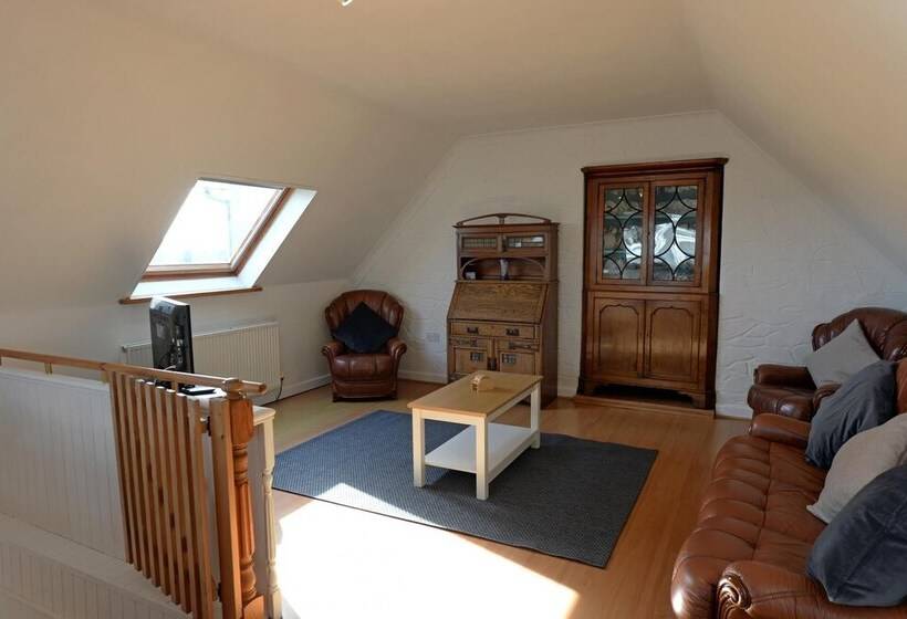 Y Bwthyn   Cosy Cottage With Parking