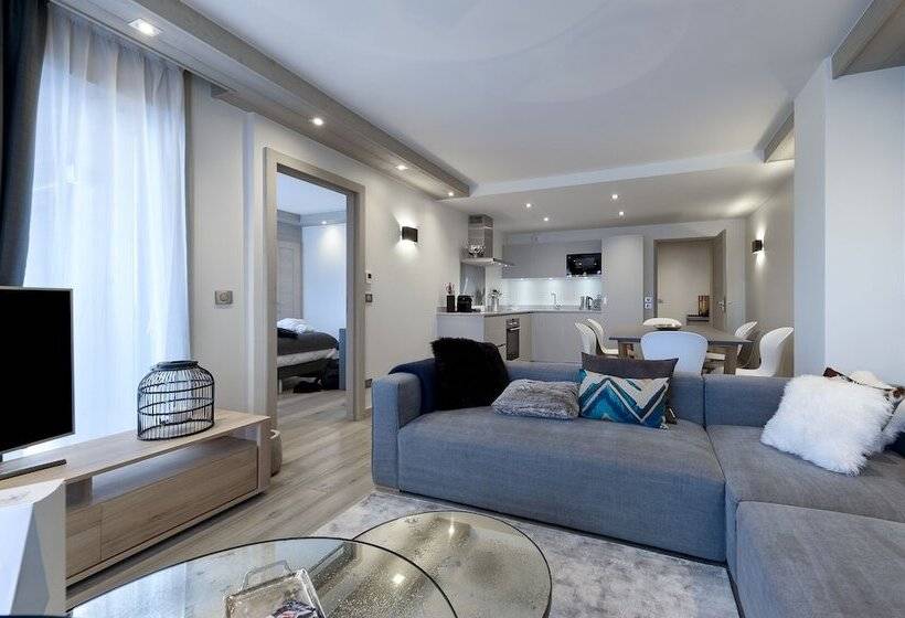 اقامتگاه Le C By Alpine Resorts