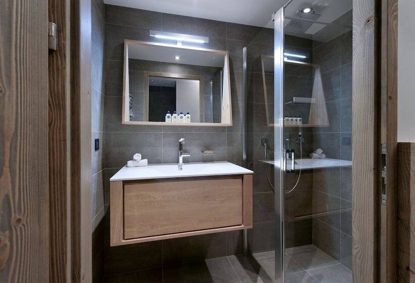 اقامتگاه Le C By Alpine Resorts