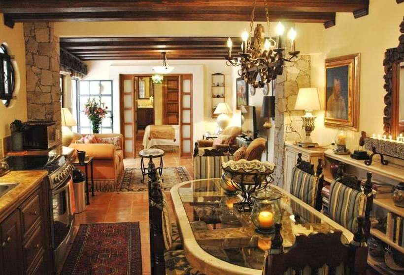 تختخواب و صبحانه Casa De Los Chiqueados