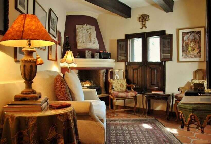 تختخواب و صبحانه Casa De Los Chiqueados