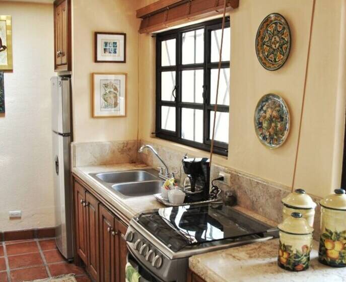 تختخواب و صبحانه Casa De Los Chiqueados