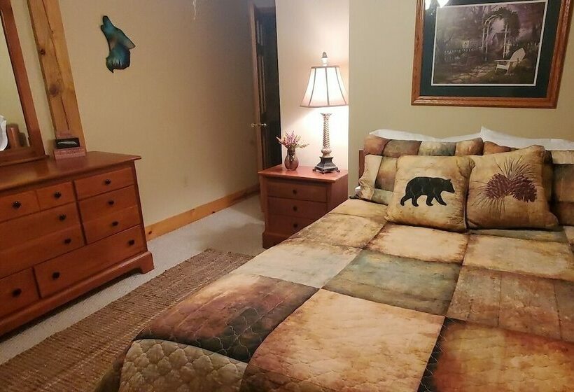 Mountain Vista  Mountain Cabin, Great Decks, Pool Table, Ping Pong Table, & Foosball By Redawning