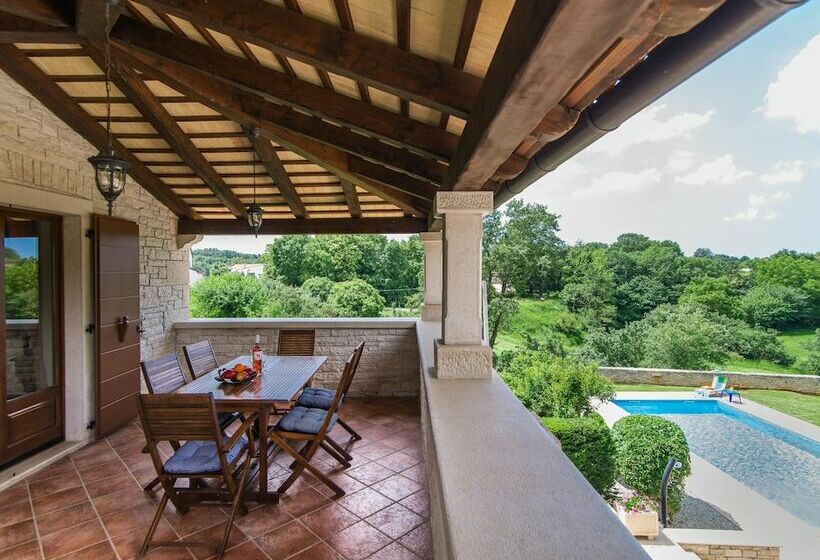 Villa For Up To 8 Persons, With Private Garden And Pool