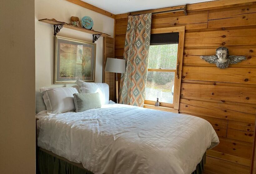 Woodwinds  Custom Cabin, Sunset Views, Hot Tub, Indoor & Outdoor Fireplaces, Pet Friendly By Redawni