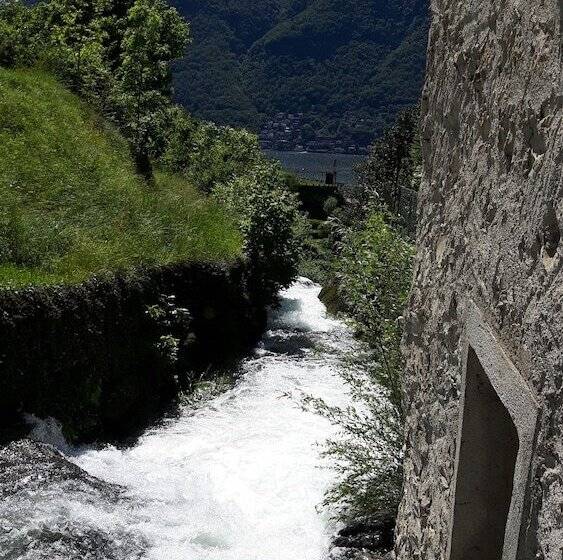 ペンション Room In Guest Room   La Turr De Mezz Lca Nesso