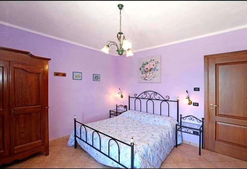 Room In B&b   Agriturismo Al Brich Triple Room