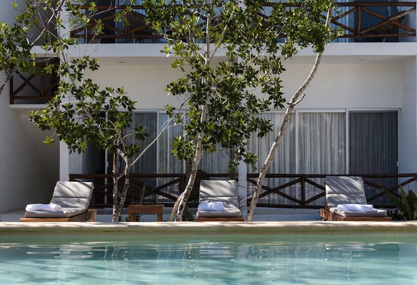 هتل Sanyama Holbox