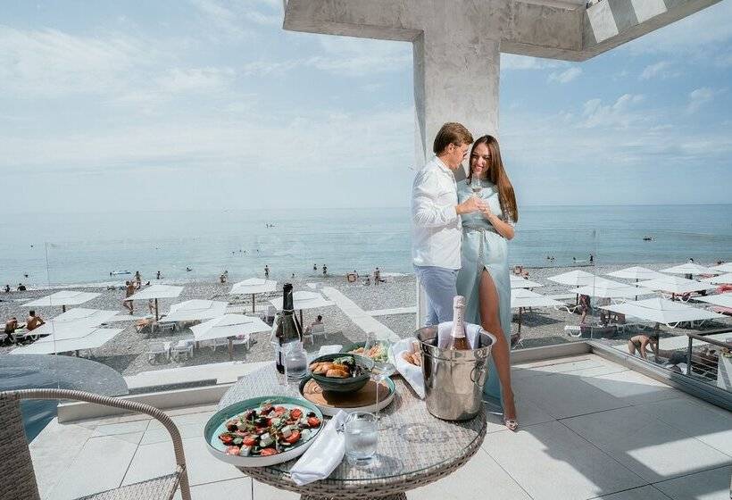 Luchezarniy Resort