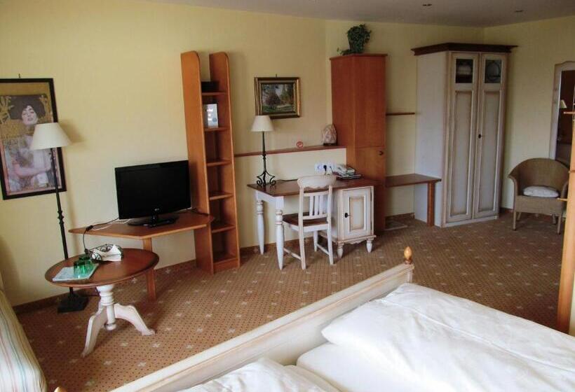 فندق Bärnsteinhof   Gasthof Mit Herz