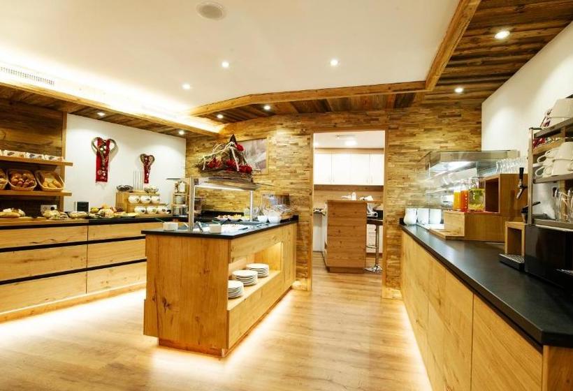 בית מלון כפרי Garni Bellevue