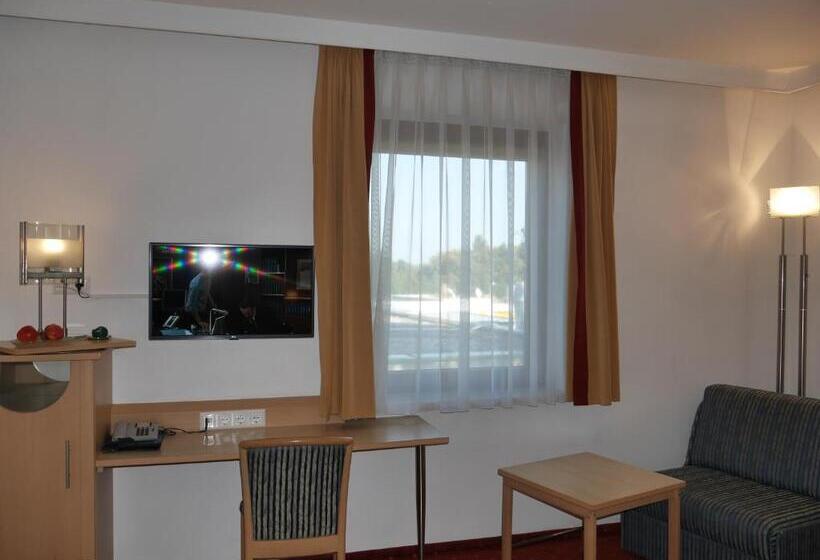 ホテル Garni Höchschmied