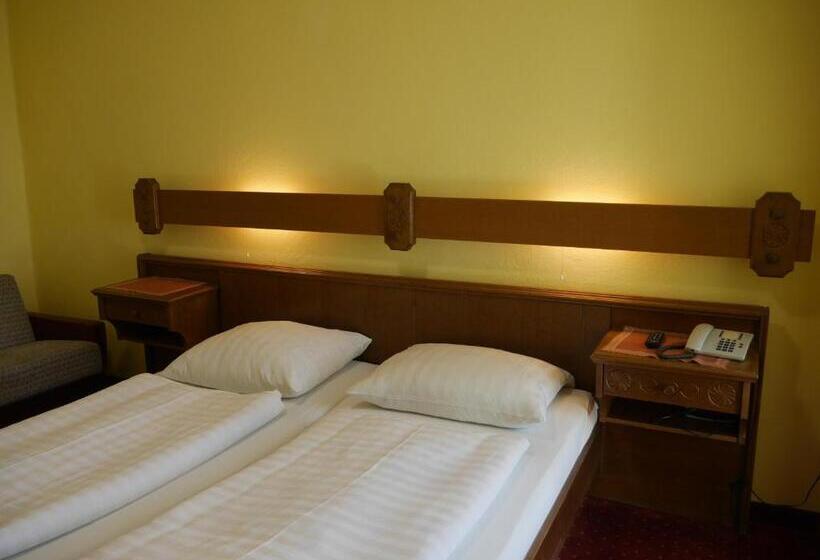 ホテル Garni Höchschmied