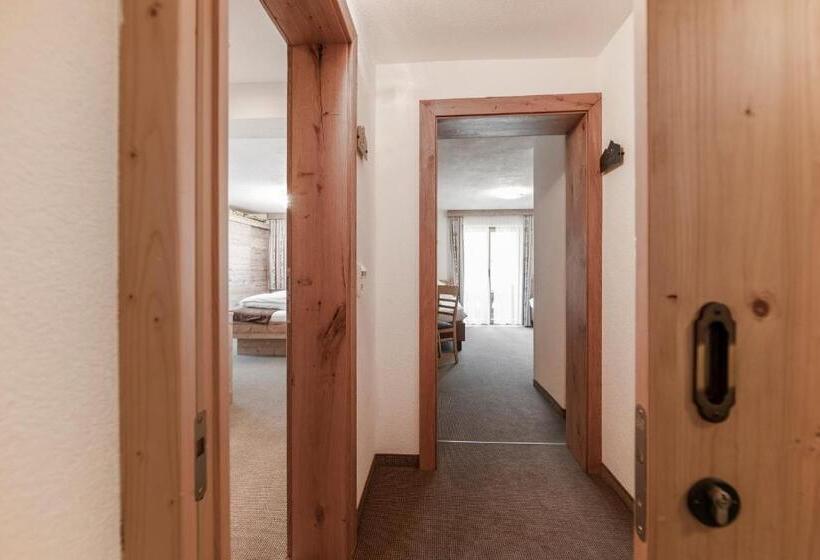 בית מלון כפרי Apart Haus Alpenhof