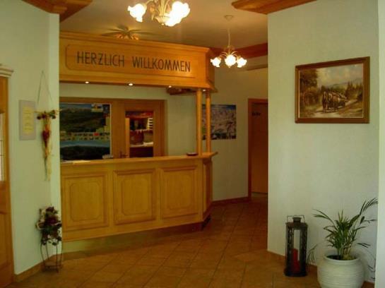 تختخواب و صبحانه Pension Asingerhof