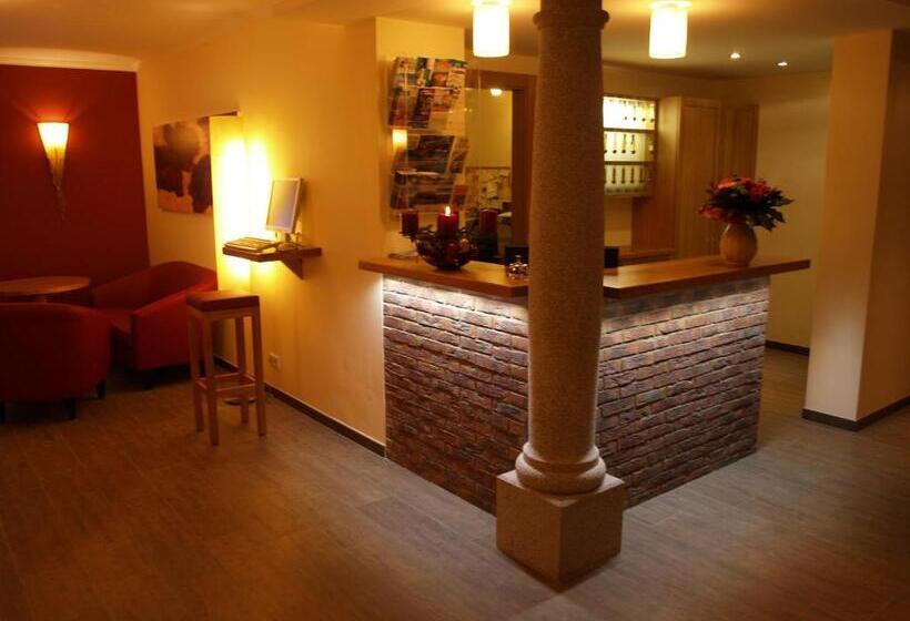 Отель Schönberger