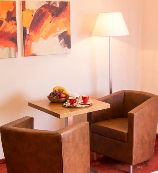 Отель Schönberger