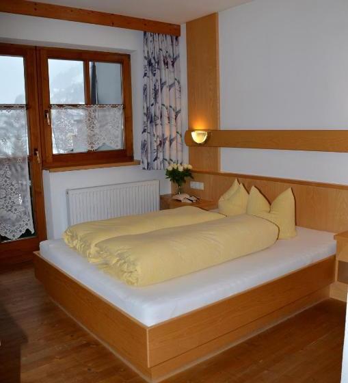호텔 Sonnenhof   Apartments & Zimmer