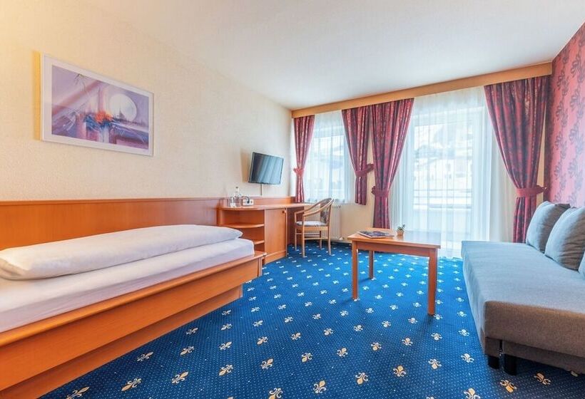 هتل Tia Monte Nauders